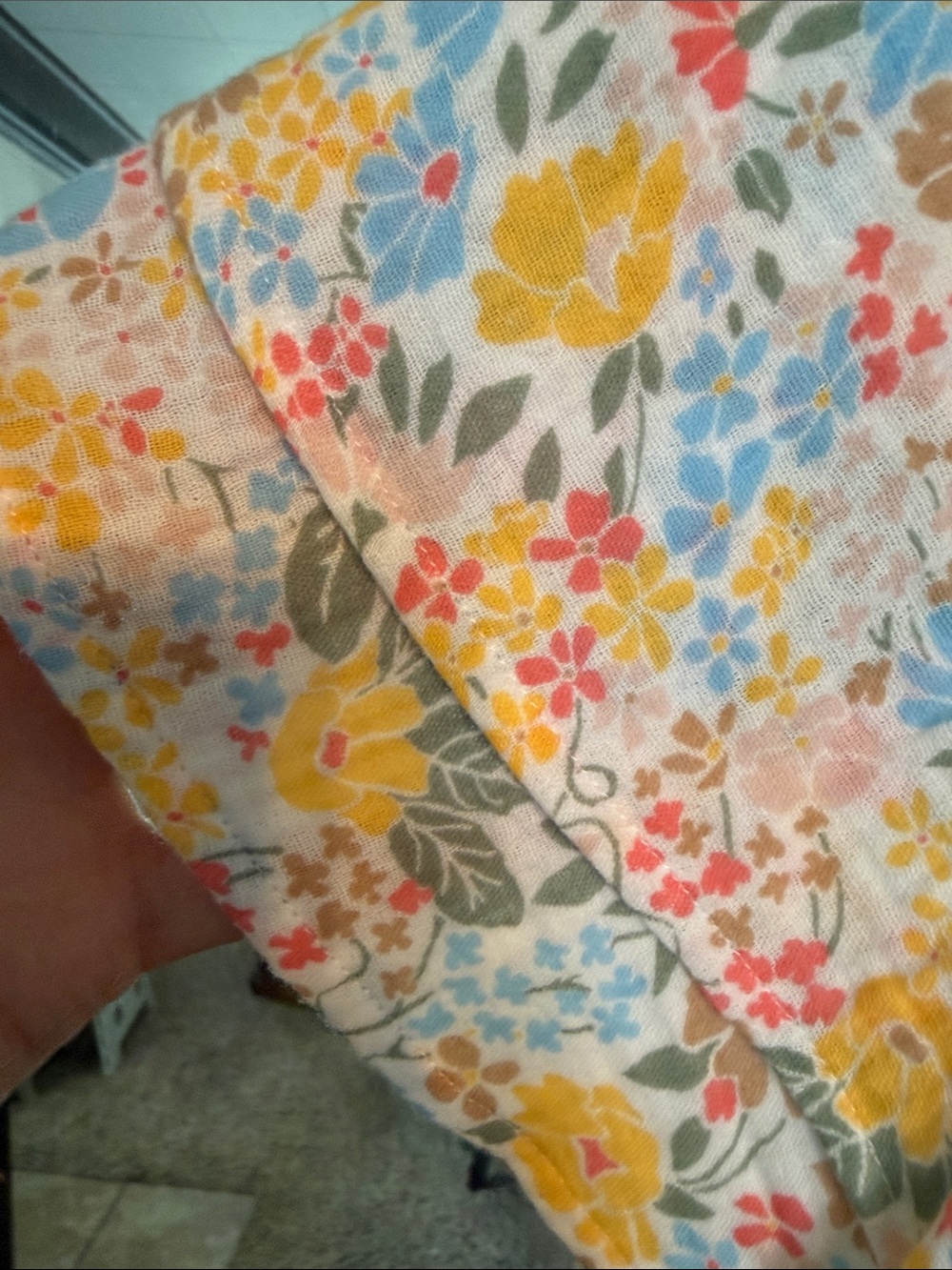 Time and Tru Maternity Floral Blouse Short Sleeve Button Front Medium 8-10 - Picture 4 of 5